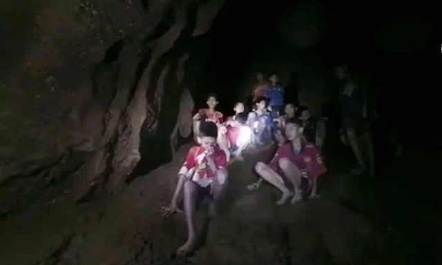 หมอภาคย์ เผยภาพ2ปีผ่านไป ทีมหมูป่าโตเป็นหนุ่ม