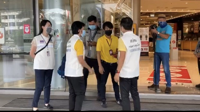 ในหลวงร.10 ทรงพระราชทานรถเก็บตัวอย่างชีวนิรภัยเพื่อตรวจเก็บเชื้อกลุ่มเสี่ยง