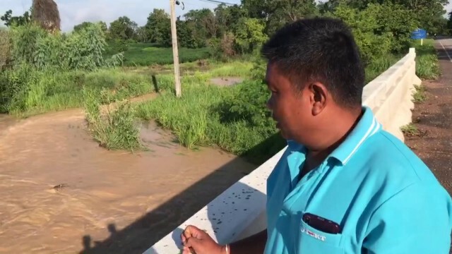 น้ำป่าเขาพังเหยทะลักท่วมนาข้าว