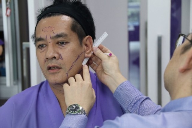 ซูมกันให้ชัดๆ หน้าใหม่"ต้น จักรกฤษณ์" ในวัย 51 ปี หล่อขึ้นดูเด็กลงมาก