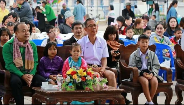 ภาพประทับใจพ่อบักตาวผู้ว่าฯน้ำดี เห็นแล้วไม่สงสัย อยู่ที่ไหนก็มีแต่คนรัก
