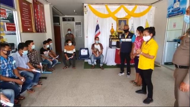 จับรถตู้ซุกเมียนมา 10 คน  หลบหนีจากปท.มาเลเซีย