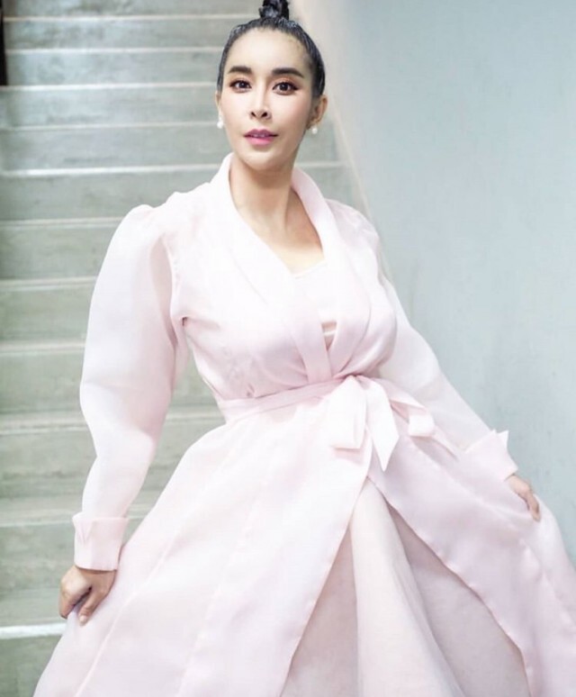 ‘ใหม่ สุคนธวา’  ฟาดกลับเกรียนคีย์บอร์ด  อย่าโชว์ความฉลาดน้อยในที่สาธารณะ