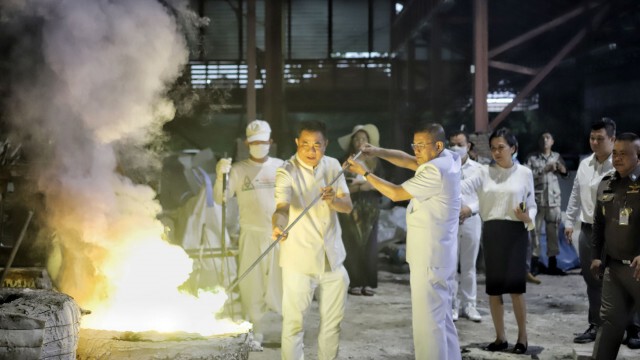 จัดสร้างยิ่งใหญ่ ครอบน้ำทิพย์พระปทุมธรรมราช