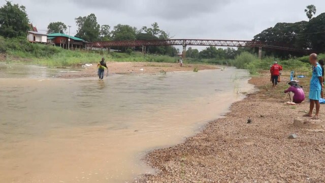 เร่งระบายน้ำลงแม่น้ำยมหลังแห้งขอด6เดือน