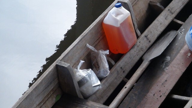 คนร้ายขับเรือหางยาวประกบยิงกลางทะเลสาบ ร่างหาย