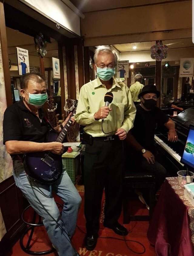 "หมอมนูญ" ห่วงสถานบันเทิงเสี่ยงแพร่เชื้อระบาดรอบ 2