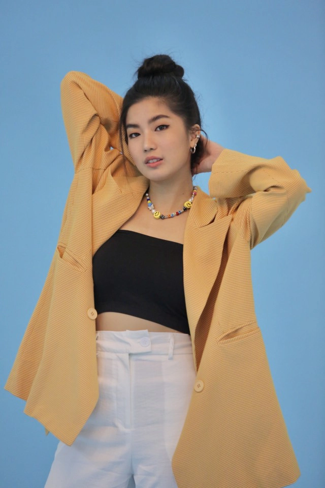 'ก้อย อรัชพร' ขอเคลียร์ข่าวเม้าท์หลังถูกจับตามองปลูกต้นรักกับพระเอกดัง