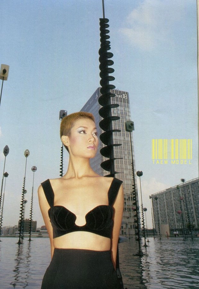 ย้อนอดีตฮือฮาของ "แอ๊นท์  ธรัญญา" โชว์ผม "สกินเฮด" ที่กรุงปารีส