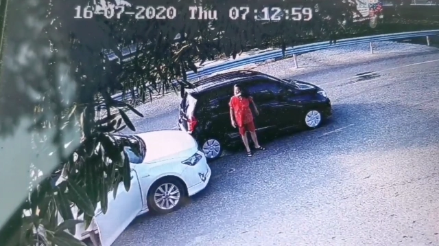 ดีที่มีกล้อง สาวโพสต์ขับรถอยู่ดีๆ โดนคันหน้าถอยชน 2 ครั้ง ซ้ำโดนอ้างความรับผิดชอบใส่ร้ายหลายกระทง