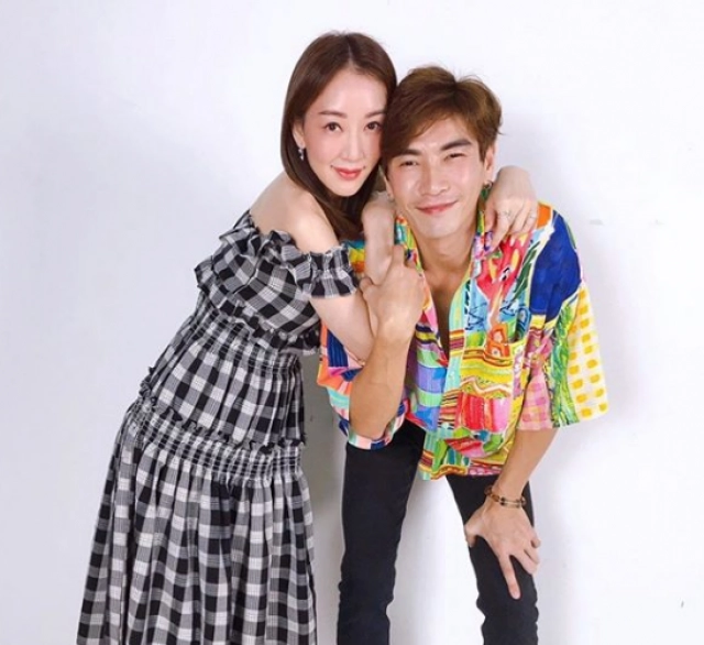 ‘ตู่  ปิยวดี’ น้ำตาคลอแฟนหนุ่ม ‘มาวิน’ เซอร์ไพรส์ขอแต่งงาน หลังคบหามา10ปี