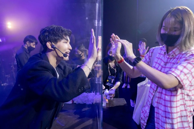 ‘โอห์ม ฐิติวัฒน์’ ทุ่มงบหลักล้านจัดเบิร์ดเดย์แฟนมีตติ้ง เพื่อแฟนคลับ