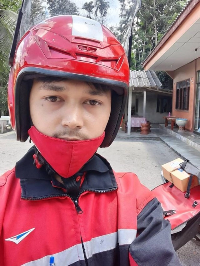 เอาใจไปเลย พี่ปณ.ไกลแค่ไหนก็ส่ง บิดจยย.คู่ใจฝ่าป่ายางเส้นทางทรหดยังไงต้องถึง