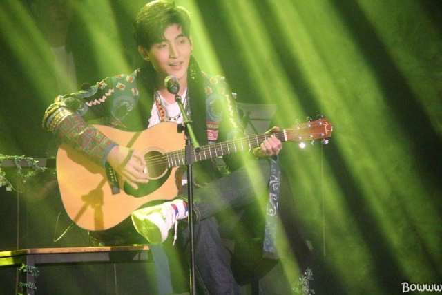 ‘โอห์ม ฐิติวัฒน์’ ทุ่มงบหลักล้านจัดเบิร์ดเดย์แฟนมีตติ้ง เพื่อแฟนคลับ