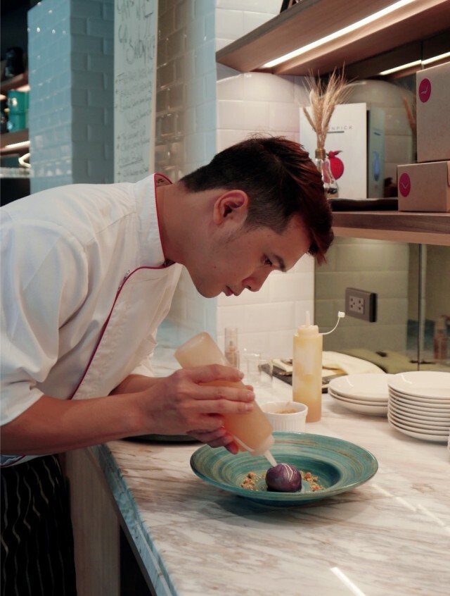 จิบชายามบ่ายที่ ‘ริมคลอง คาเฟ่’ คาเฟ่ลับๆที่ยังไม่มีใครรู้