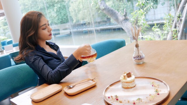 จิบชายามบ่ายที่ ‘ริมคลอง คาเฟ่’ คาเฟ่ลับๆที่ยังไม่มีใครรู้
