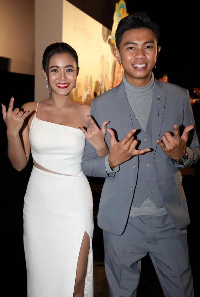 รวมซุปตาร์ลูกทุ่งสุดฮอตใน"ฮักเถิดเทิง"