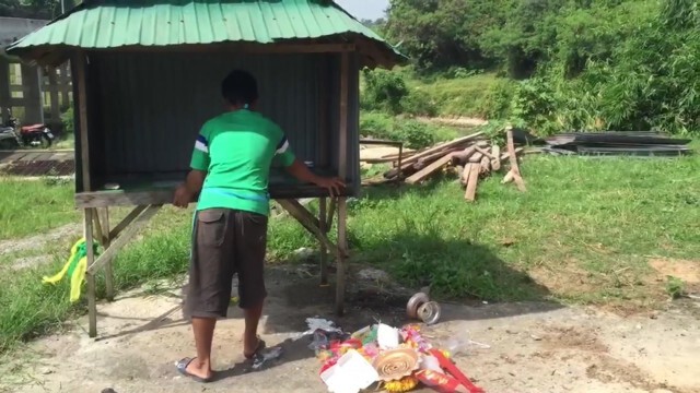 รื้อสร้างใหม่ศาลเจ้าแม่ตะเคียน  ให้โชคเลขท้าย 2 ตัว 500 ใบ