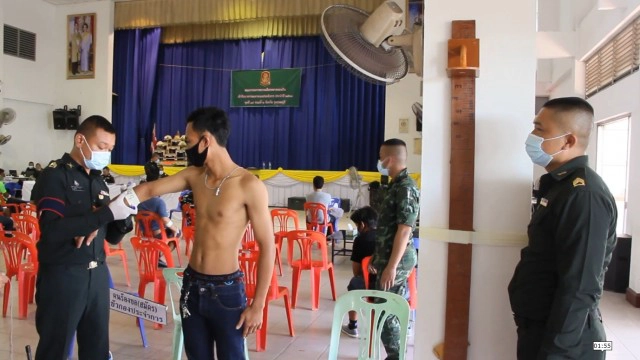 เกณฑ์ทหารด่านช้างวันแรกคึกคัก