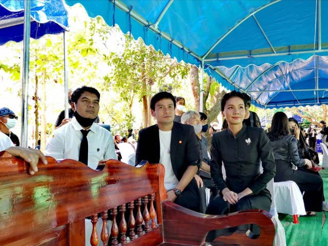 ‘ต่าย อรทัย’ สุดอาลัยส่งยายขึ้นสวรรค์