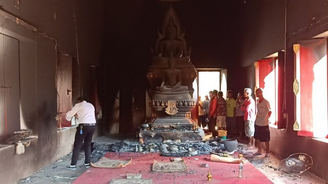 ไฟไหม้โบสถ์เก่าแก่องค์พระประธานมีคราบน้ำตาไหล