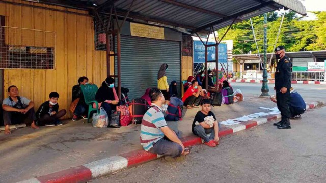 ศาลสระแก้วสั่งปรับแรงงานกัมพูชามุสลิม 26 คน หลบหนีเข้าเมือง