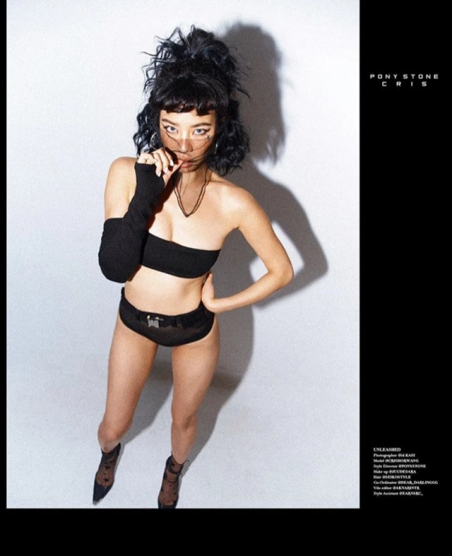 "คริส หอวัง" ถ่ายแบบแฟชั่นเผ็ดจนตาค้างเพราะท่อนล่างซีทรู