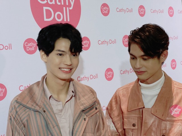 ฟินสุดๆ "ไบร์ท- วิน"  ออกงานคู่ แจกความสดใสให้แฟนคลับ