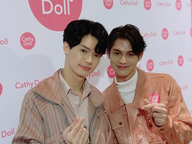 ฟินสุดๆ "ไบร์ท- วิน"  ออกงานคู่ แจกความสดใสให้แฟนคลับ
