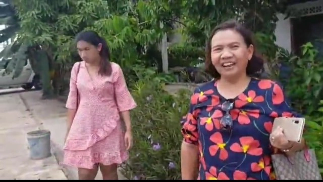 ชื่นชม "เสี่ยปั๊ม" มีน้ำใจช่วยเปลี่ยนยางรถข้างทาง