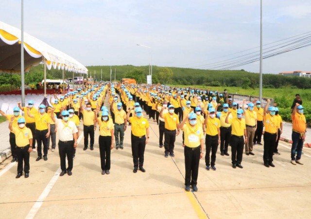 ปลูกต้นตะเคียนทองเฉลิมพระเกียติ