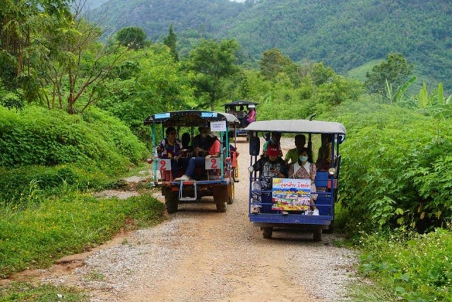 สกายวอร์คเชียงคาน หยุด 4 วัน คนแน่น