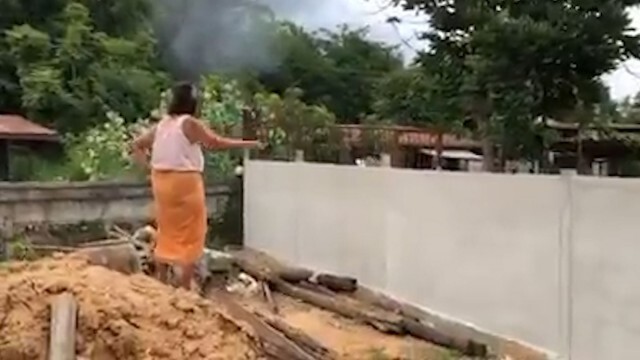 ลูกชายโพสต์แม่ทะเลาะกับญาติ ถืออีโต้มาทำร้าย ลั่นใครผิดใครถูก