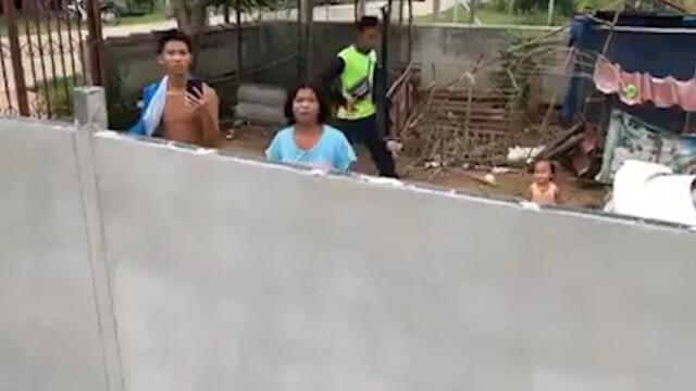 ลูกชายโพสต์แม่ทะเลาะกับญาติ ถืออีโต้มาทำร้าย ลั่นใครผิดใครถูก