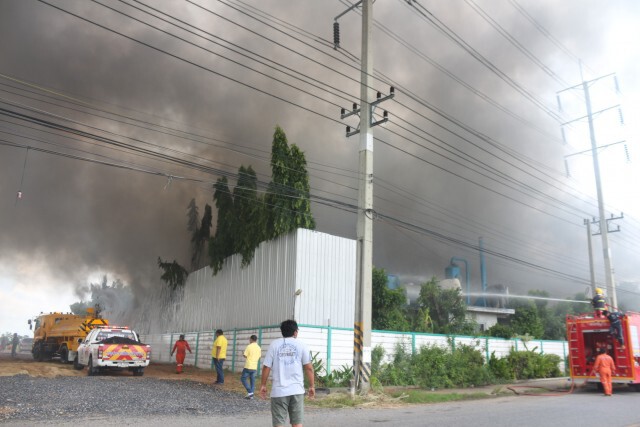 ไฟไหม้รง.ไฟเบอร์กลาสเสียหายกว่า 50ล.บ. ดับ 1 ราย