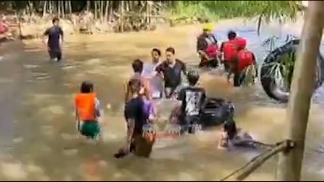 โจ๋หนุ่มเรือยางลอยชนใช้ไม้พายตีคู่กรณี กลางแก่งนครนายก