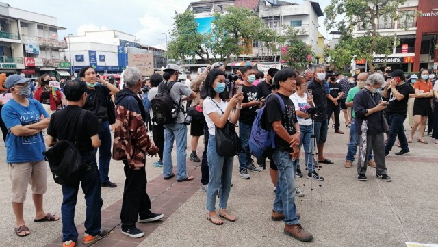 ยึดท่าแพจัด"แฟลชม็อบ"​รอบ 2