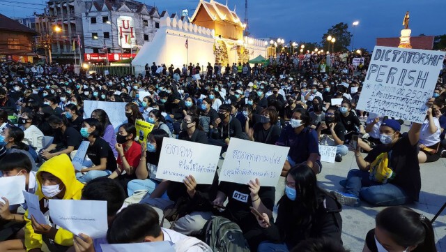 ประธานอุตสาหกรรมแนะรัฐต้องตั้งทีมคุยม็อบเยาวชนปลดแอก