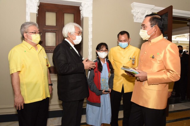 นายกรัฐมนตรี ชื่นชม น้องตินติน นักเขียนวัย 8 ปี
