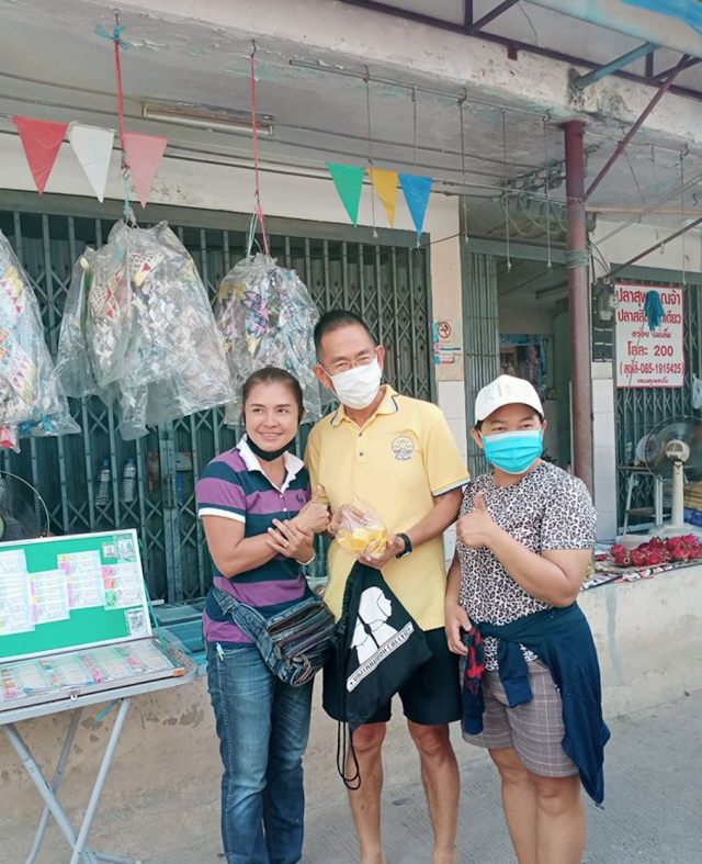 ผู้ว่าฯ ชัยวัฒน์ พ่อเมืองคนใหม่ลุยตลาดปทุมฯ ก่อนรับตำแหน่งต.ค.