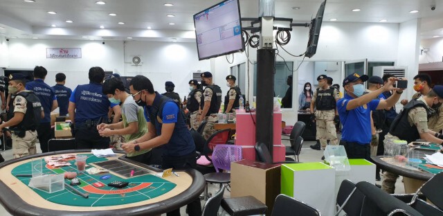 ผบช.ภาค1 สั่งเด้ง 5 เสือ โรงพักบางปะอิน เซ่นบ่อนหมู่บ้านสินทิวาธานี อยุธยา