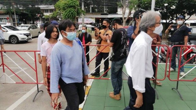 4แกนนำ"แฟลช​ม็อบ"​ท่าแพปฏิเสธทุกข้อกล่าวหา