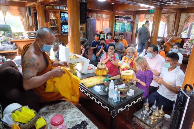มุทิตาจิต อายุวัฒนมงคล ครบ 61 ปี หลวงพ่ออ๊อด เจ้าอาวาสวัดสายไหม