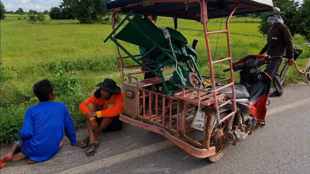 โจ๋โคราชซิ่งประลองความเร็ว ชนสามล้อพ่วงเจ็บ 5 ราย