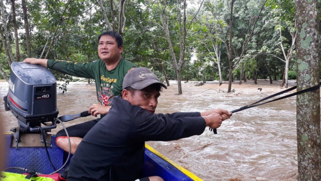 เลยวิกฤติ เร่งช่วยเหลือประชาชนติดในบ้าน