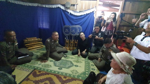 เจรจาอายัดศพ "จารุชาติ" พยาน "บอสกระทิงแดง"