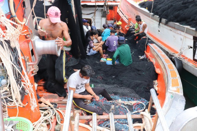 ปักธงแดงห้ามเล่นน้ำชายหาด จ.ภูเก็ต