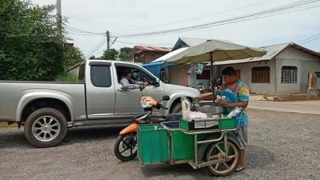 ชื่นชม เด็ก 12 ขวบ เร่ขายไอติม หารายได้ช่วยครอบครัว