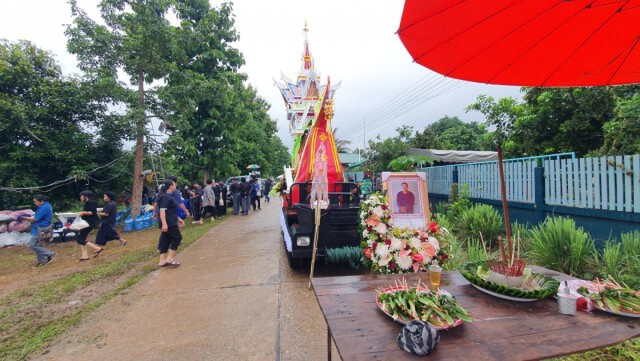 เจรจาอายัดศพ "จารุชาติ" พยาน "บอสกระทิงแดง"