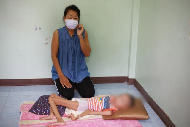 หัวอกแม่ช้ำ ลูกชายพิการซ้ำซ้อน ฐานะขัดสนพ่อก็มาด่วนจากไป
